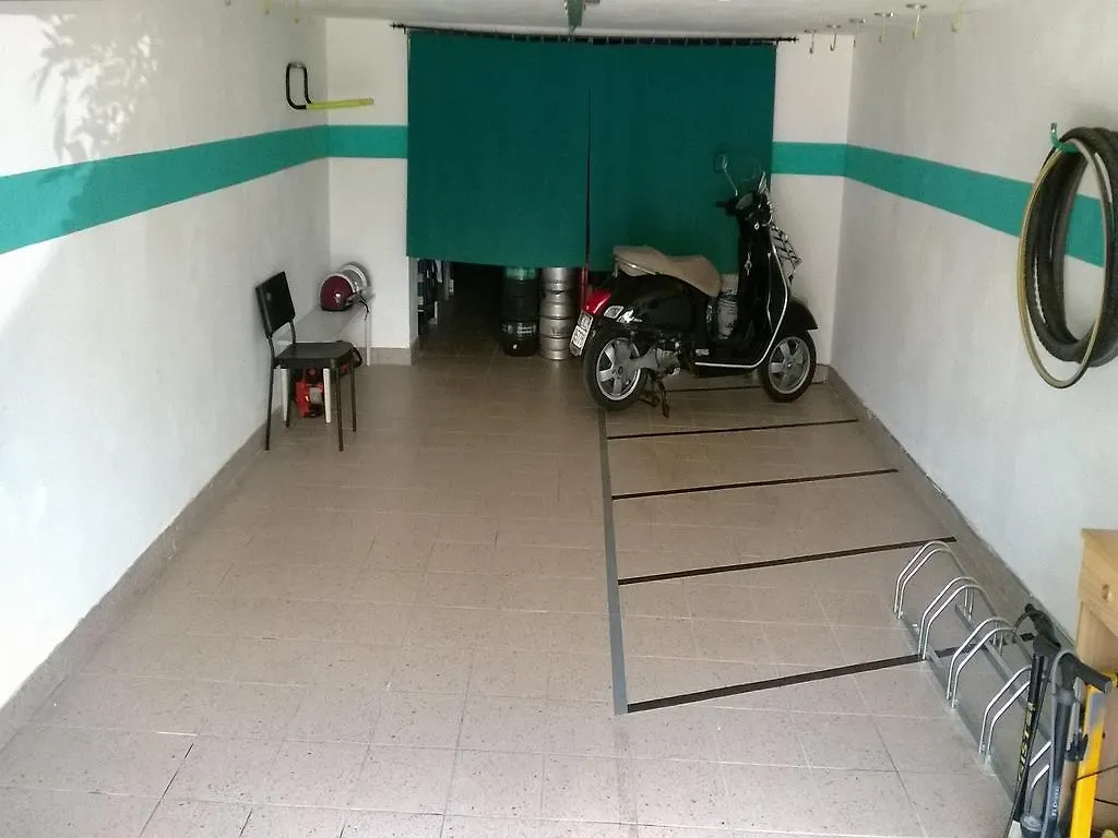 Hotel Villa Tiziana Torri Del Benaco İtalya