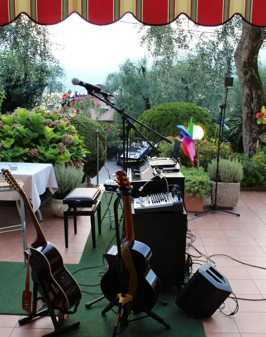 Hotel Villa Tiziana Torri Del Benaco