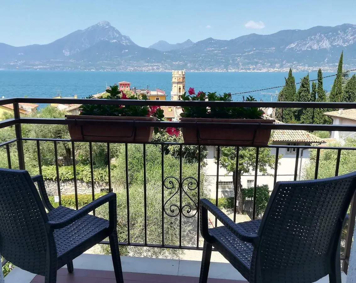 Hotel Villa Tiziana 토리델베나코 이탈리아